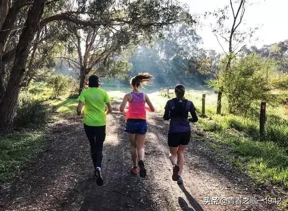 一跑治百病<strong>跑步減肥</strong>，慢跑可不可以減肥？快走效果怎麽(me) 樣？