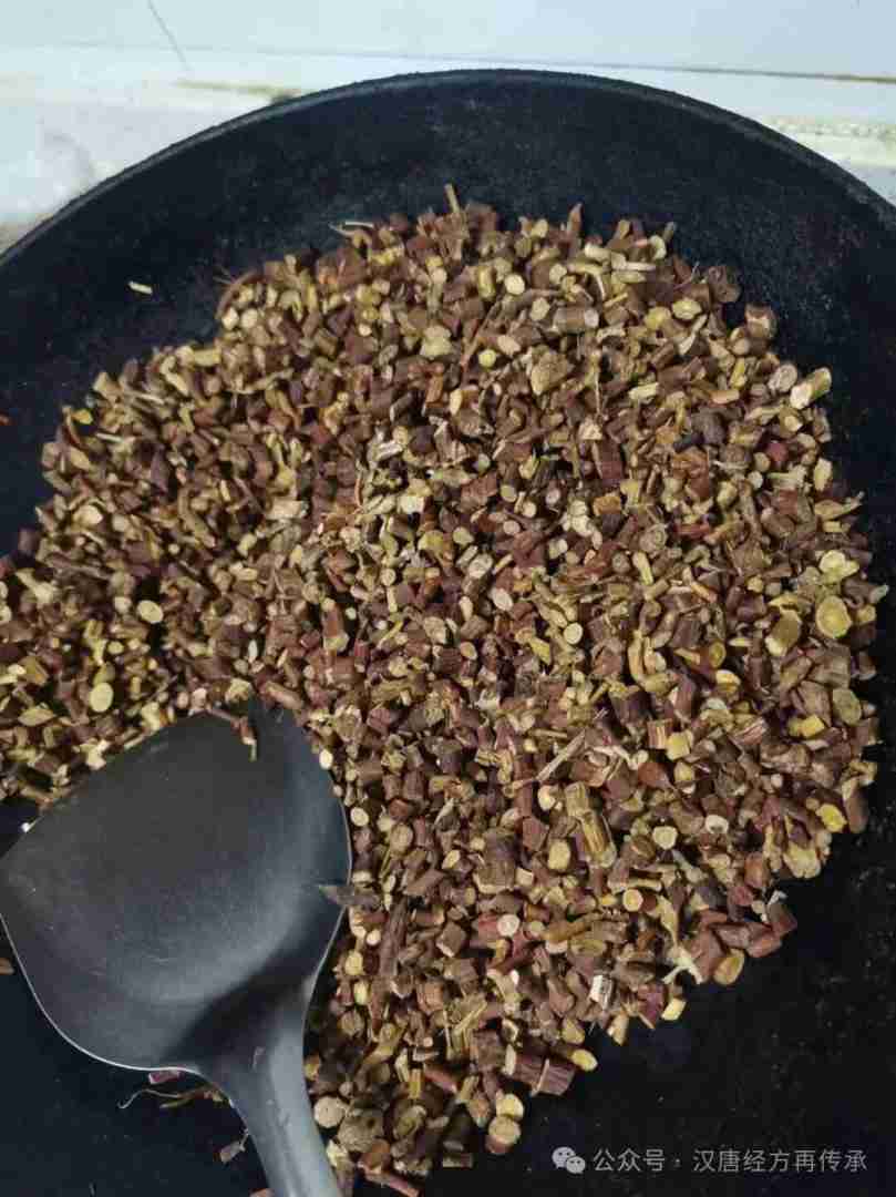 炙甘草和甘草片有什麽(me) 區別,炙甘草